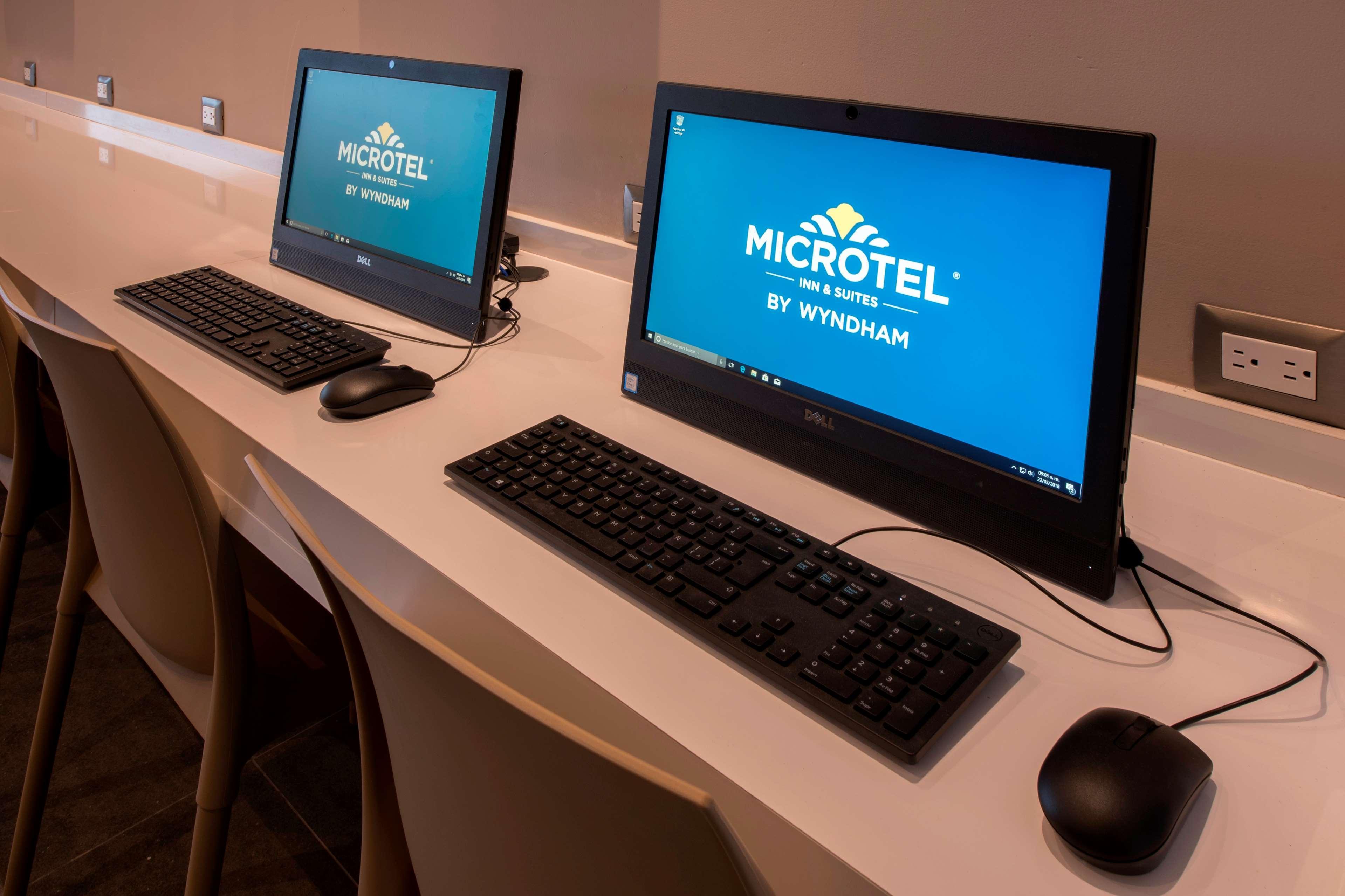 Microtel Inn & Suites By Wyndham San Luis Potosí Buitenkant foto