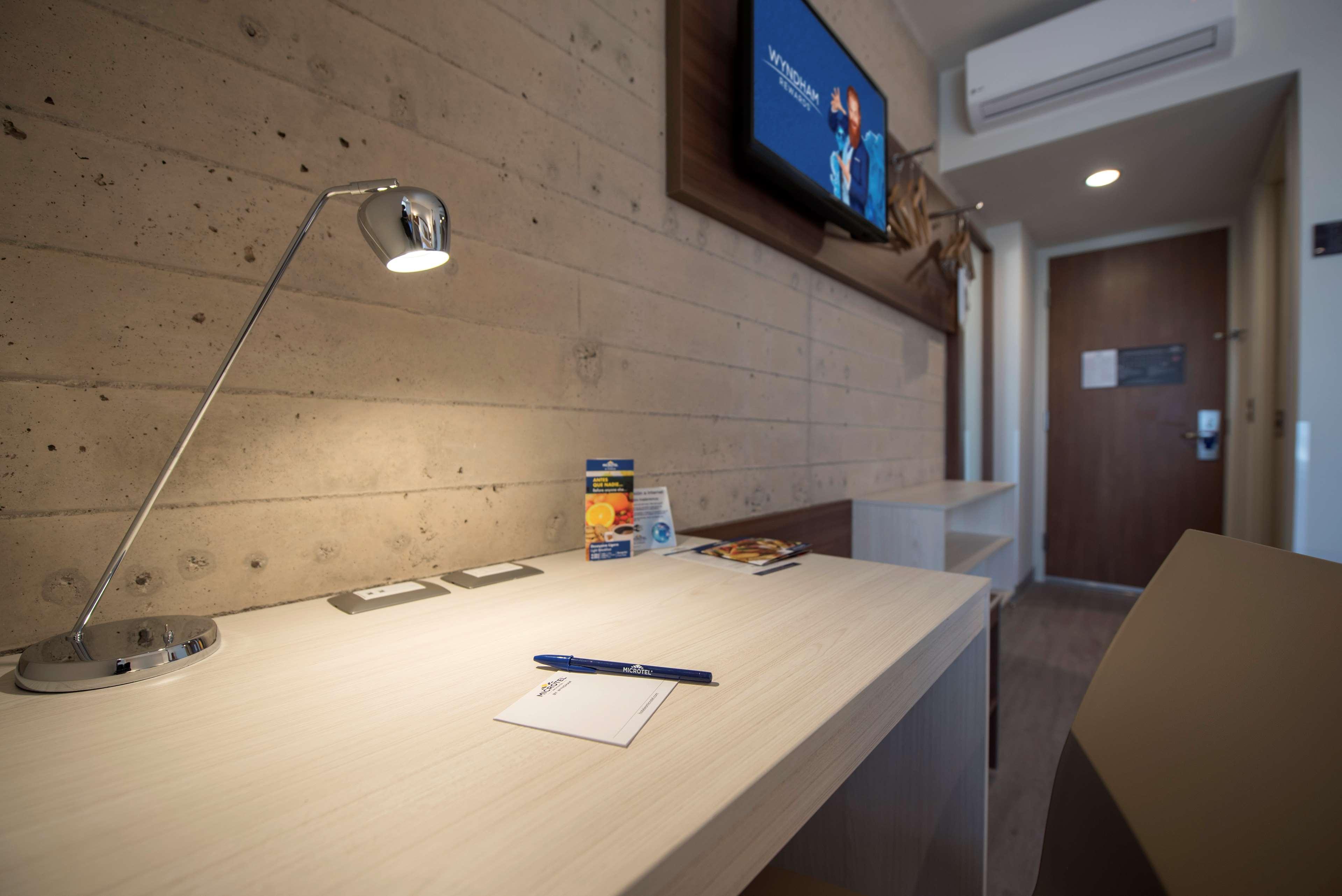 Microtel Inn & Suites By Wyndham San Luis Potosí Buitenkant foto