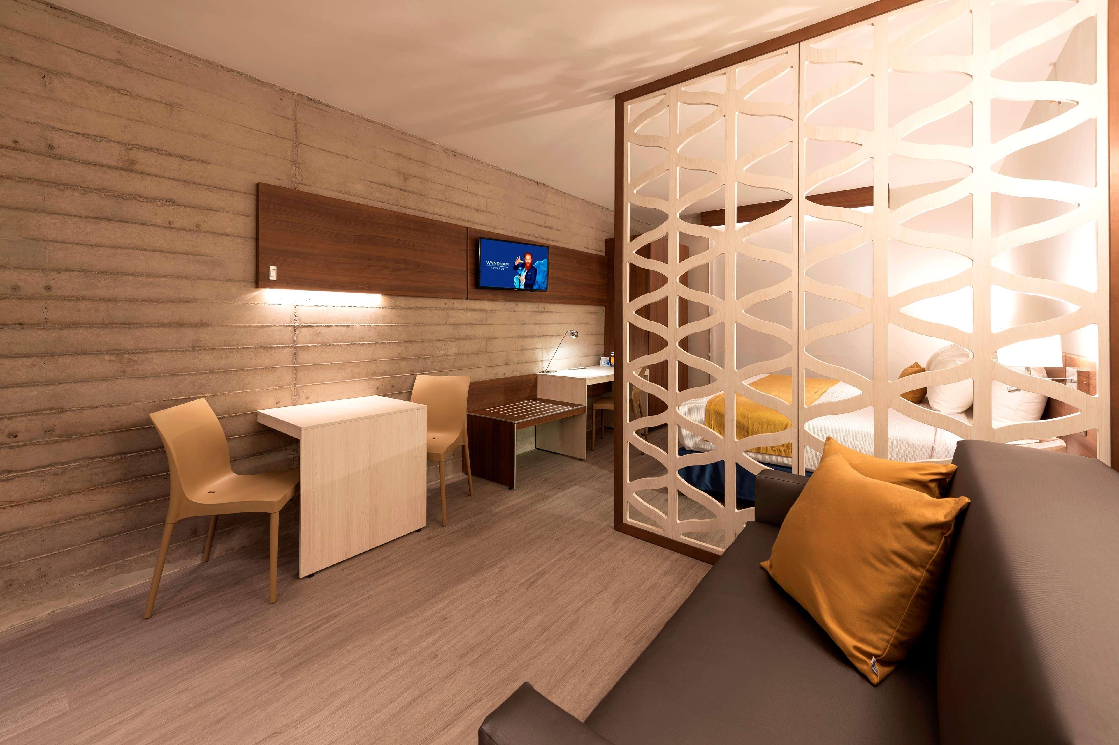 Microtel Inn & Suites By Wyndham San Luis Potosí Buitenkant foto