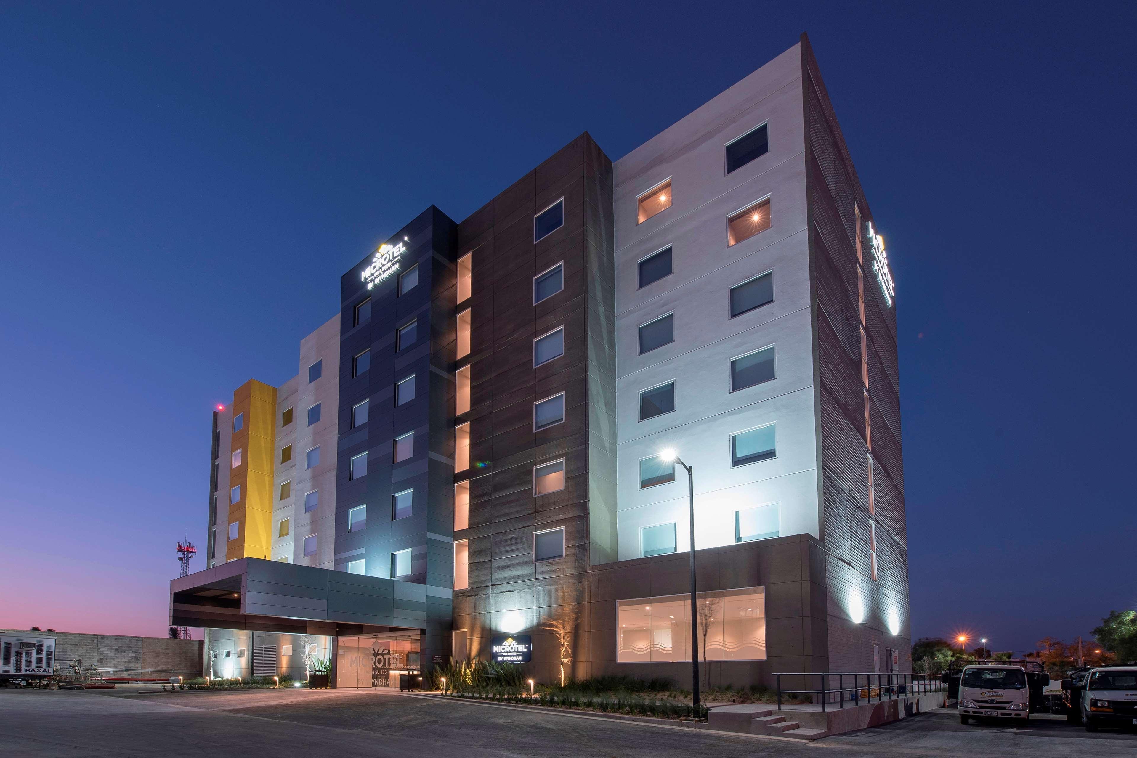 Microtel Inn & Suites By Wyndham San Luis Potosí Buitenkant foto